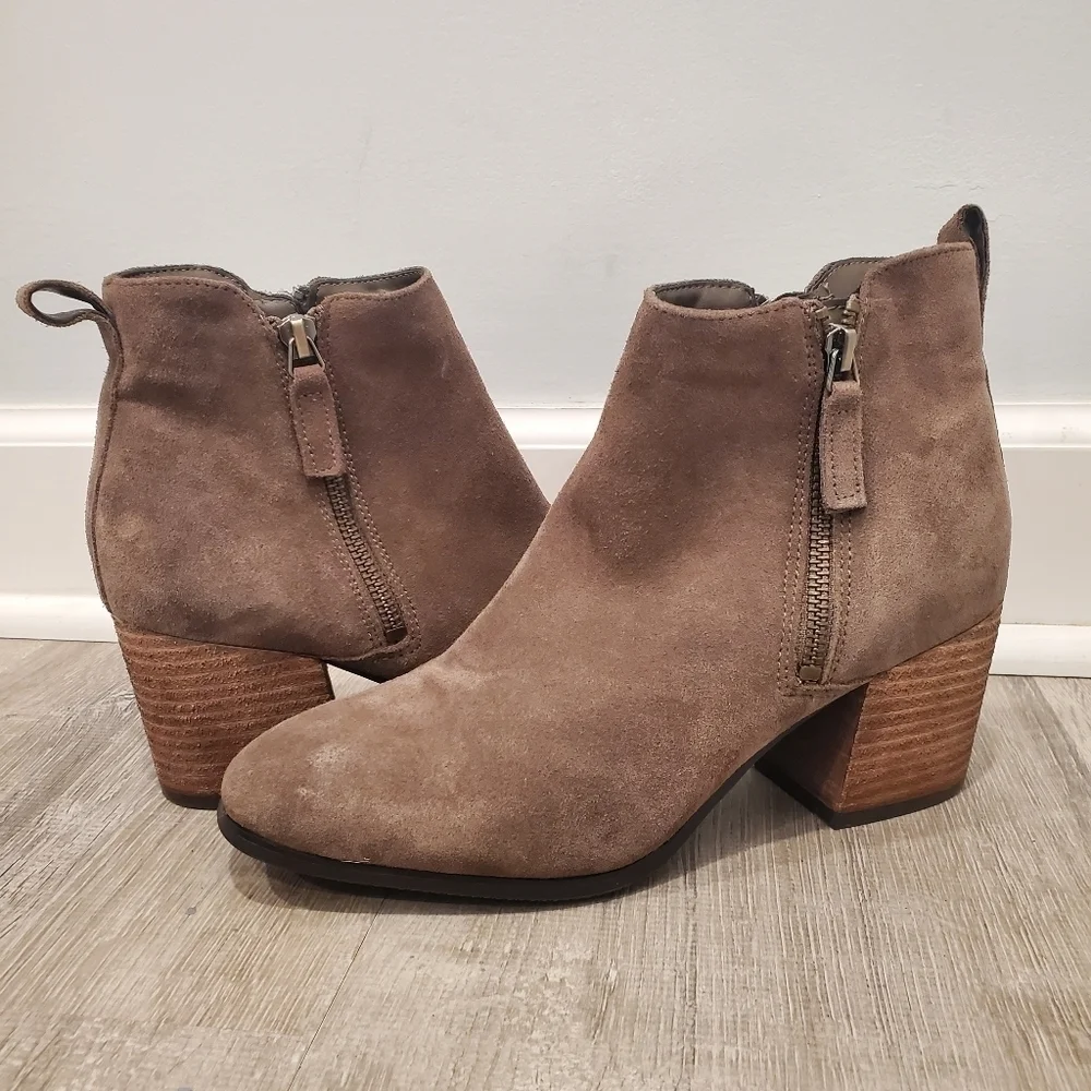 Blondo Taupe Ankle Boot Suede
